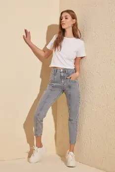 

Trendyol Stitch Detail High Bel Mom Jeans TWOSS20JE0031