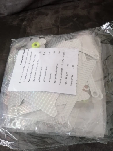 10pcs Bird Repeller Pinwheels Reflective Sparkly Bird Deterrent Windmill Protect Garden Plant Flower Garden Lawn Decoration photo review