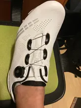 Zapatos de ciclismo de carretera transpirables, calzado profesional para bicicleta de montaña, con autosujeción, color blanco