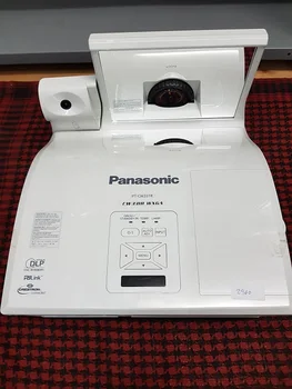

PROYECTOR PT-CW331RE DE SEGUNDA MANO