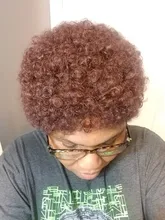 Lidia-Peluca de cabello sintético para mujer, pelo corto de 4 pulgadas con rizos, 100%, Kanekalon, fibra resistente al calor, color negro Natural, para uso diario y fiesta