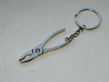 Llaveros para bolso de coche para hombre, llavero de Herramienta de combinación al aire libre, miniutilidad portátil, regla de cierre de bolsillo, llave de martillo, alicates de pala