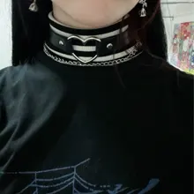 Collares con colgante Vintage para mujer, Collar gótico redondo, joyería de regalo, corazón gótico de cuero, Gargantilla Punk Harajuku