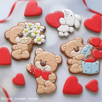 

Forms for gingerbread and cookies Lubimova.com Bears