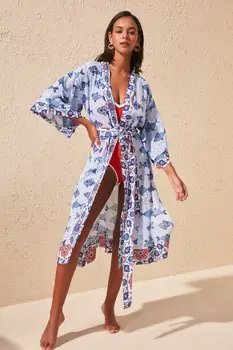 

Trendyol Fish Detailed Kimono & Kaftan TBESS20KM0019