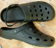 Zapatos de verano para hombre y mujer, zuecos de secado rápido, sandalias informales de playa para jardín, chanclas antideslizantes para casa, zapatillas de talla grande 49