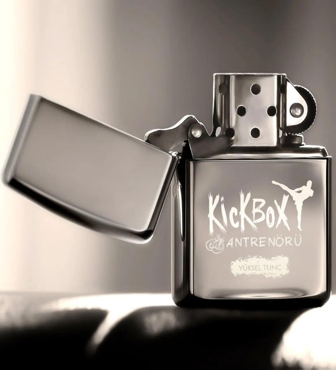 Персонализированные Kick Box Coach бензин серебристо-серый Металл Зажигалка-1 | Дом и
