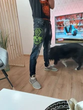 Pantalones vaqueros rasgados de otoño para hombre, Vaqueros ajustados de PP con diamantes de imitación negros, ropa de tendencia de moda, 2021