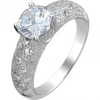 

Esthete ring with cubic zirconia