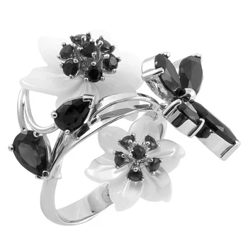 

Silver ring with cubic zirconia