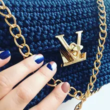 Nuevo cierre en forma de V Cierre de giro cerraduras de Metal Hardware para bolso de bricolaje bolso monedero cerraduras bolsa Accesorios