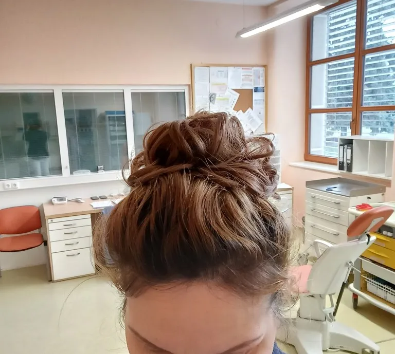 Syntetiska hårbulle förlängningar lockigt elastiskt hår Scrunchies Hårstycken Syntetisk Chignon Munk Uppsatta hårstycken för kvinnor