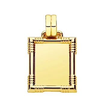 

18k gold pendant veneer 24mm. Unisex rectangular width 17mm. -Customizable-RECORDING INCLUDED IN THE PRICE