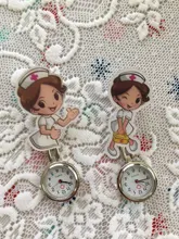 Reloj de bolsillo de cuarzo con diseño de enfermera para hombre y mujer, pulsera con diseño de dibujos animados, esfera redonda y portátil, regalo médico, novedad de 2021