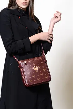 

Women's 5553 Burgundy Ladies Messenger Bag 19 V69 ITALIA 5553 Model High Quality PU Made in Turkey