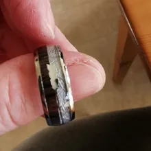 FDLK 8mm blanco y negro anillo de acero inoxidable madera de Koa flecha con incrustaciones boda banda de moda de los hombres accesorios de tamaño 6-13