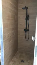 Uythner-Grifo de ducha efecto lluvia para pared, mezclador de agua para bañera, negro mate