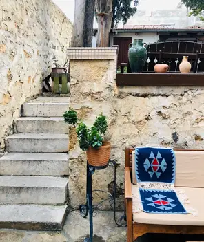 

North Turkish Hand Woven Antolian Kilim Rug & Carpet