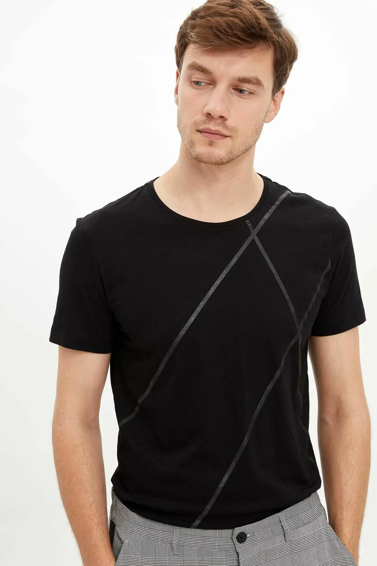 

DeFacto Man Summer Cool Black Top Tees Men Casual Geo Design T-Shirts Male Short Sleeve T-Shirt-L6664AZ19AU