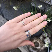 Huitan-anillos de banda estilo Partysu para mujer, 3 filas con piedra redonda de circón Blanco/azul, anillos y joyas para boda para mujer, artículo Simple