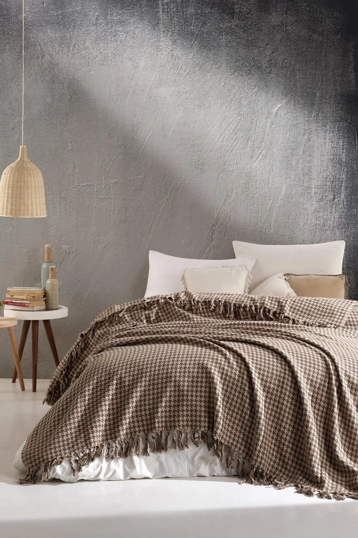 

100 Cotton Double Bed Cover | Avignons