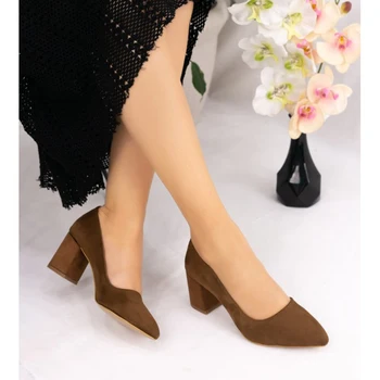 

Sedoni Tan Suede High-Heeled Shoes