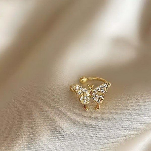 Luminous Butterfly Ear Cuff Clip For Women Copper Fake Piercing Butterfly Earring Glow In The Dark Fashion Jewelry Gift