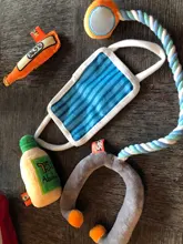 Perro de juguete de Q-MONSTER de peluche juguetes con chirrido para masticar Gabinete de la medicina bolsa de maquillaje lindo rompecabezas interactivo juguetes para mascotas