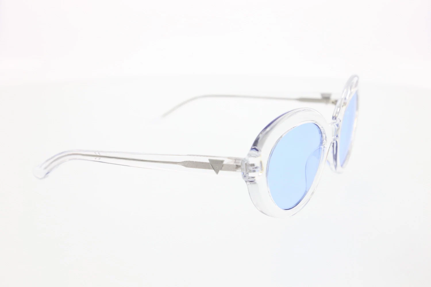 

Women's sunglasses gu 7576 26v bone transparent organic oval oval 55-21-140 guess