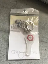 LLavero de acrílico con palo de luz para niños, Mini llavero colgante de alta calidad, k-pop straykids, 1 Uds.