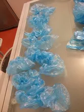 Cubiertas desechables de plástico para zapatos, cubiertas de plástico para limpieza de calzado, impermeable, para exteriores y días lluviosos, 100 Uds.