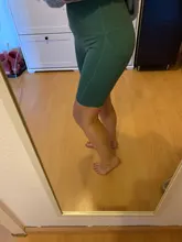 Pantalones cortos deportivos para mujer, mallas ajustadas de cintura alta con realce en la cadera y bolsillo lateral para gimnasio, de secado rápido, novedad de 2020