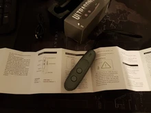 Dispositivo contra ladridos ultrasónico de mano para perros, repelente de perros y herramientas de entrenamiento con linterna LED, segura para perros pequeños, medianos y grandes