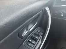 Puertas de Interior de cubierta embellecedora de tirar accesorios de coche para BMW Serie 3 2014-2018 F30 316d 318d 320d F31 320i 325d 51417279312