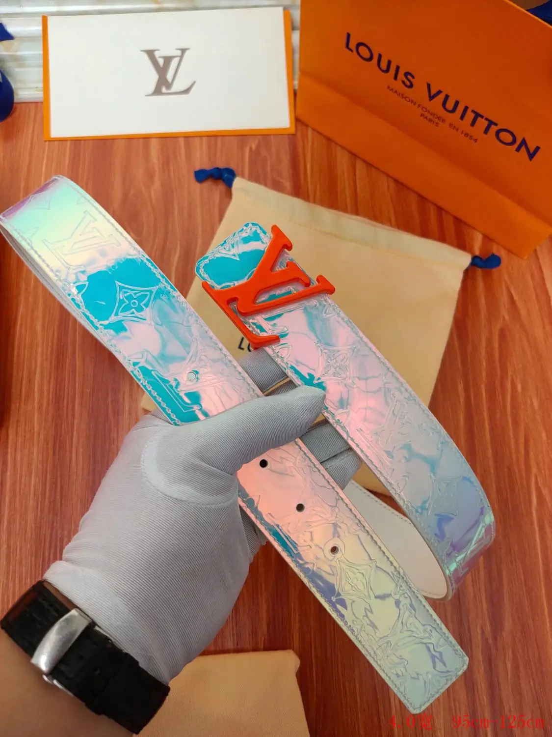 zavart szilárd örökség cintura louis vuitton aliexpress összeg