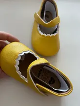 Zapatos de princesa para recién nacidos, mocasines antideslizantes con suela de goma y encaje de cuero suave, para primeros pasos