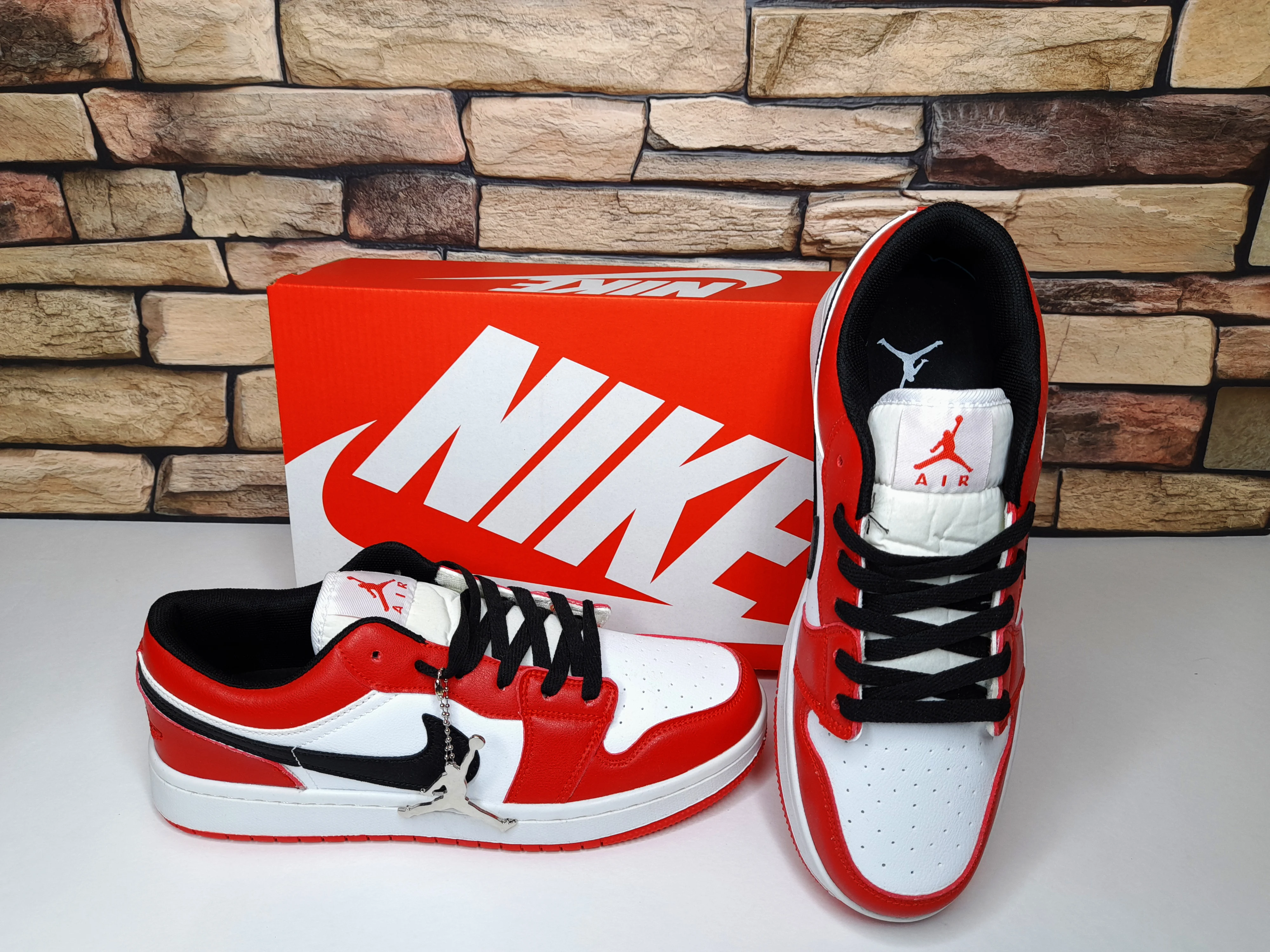 КРОССОВКИ МУЖСКИЕ NIKE Air Jordan 1 |