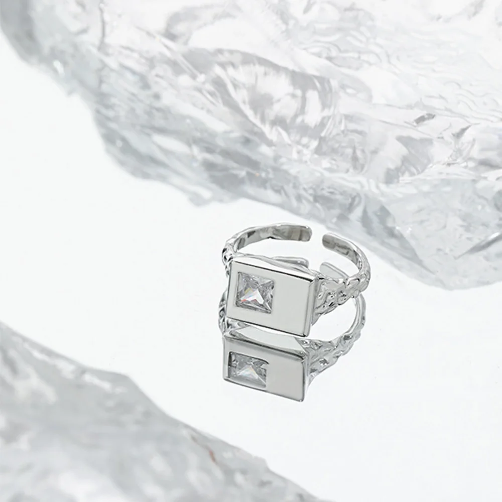 Adjustable 925 Sterling Silver Gold Square‑Gem Ring with Crystal Shine