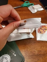 Soporte de exhibición para pendientes, caja de embalaje de cartas con logotipo personalizado, Color marrón, blanco y negro, de papel Kraft, 4 tamaños, 100 Uds.