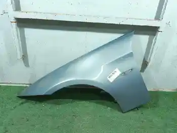 

41357135679 front end left BMW 3 Series saloon (E90)