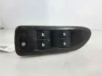 

8200315042 FRONT LEFT WINDOW REGULATOR RENAULT LAGOON II (BG0)