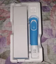 Oral B Vitality D100 CrossAction, Cepillos de dientes Eléctricos Recargables Blanco/Negro, limpieza 2D, cabezal oscila y rota