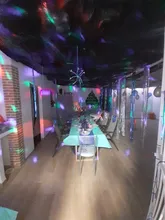 Bola de discoteca giratoria para fiesta, luz de fiesta giratoria activada por sonido, iluminación RGB 3LED de 3W para Navidad, boda, eventos, ángulo de haz, color negro con funda transparente