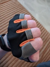 Guantes de ciclismo para deportes al aire libre, protectores de mano en malla, transpirables, accesorios de bicicleta antideslizantes, cubre la mitad de los dedos