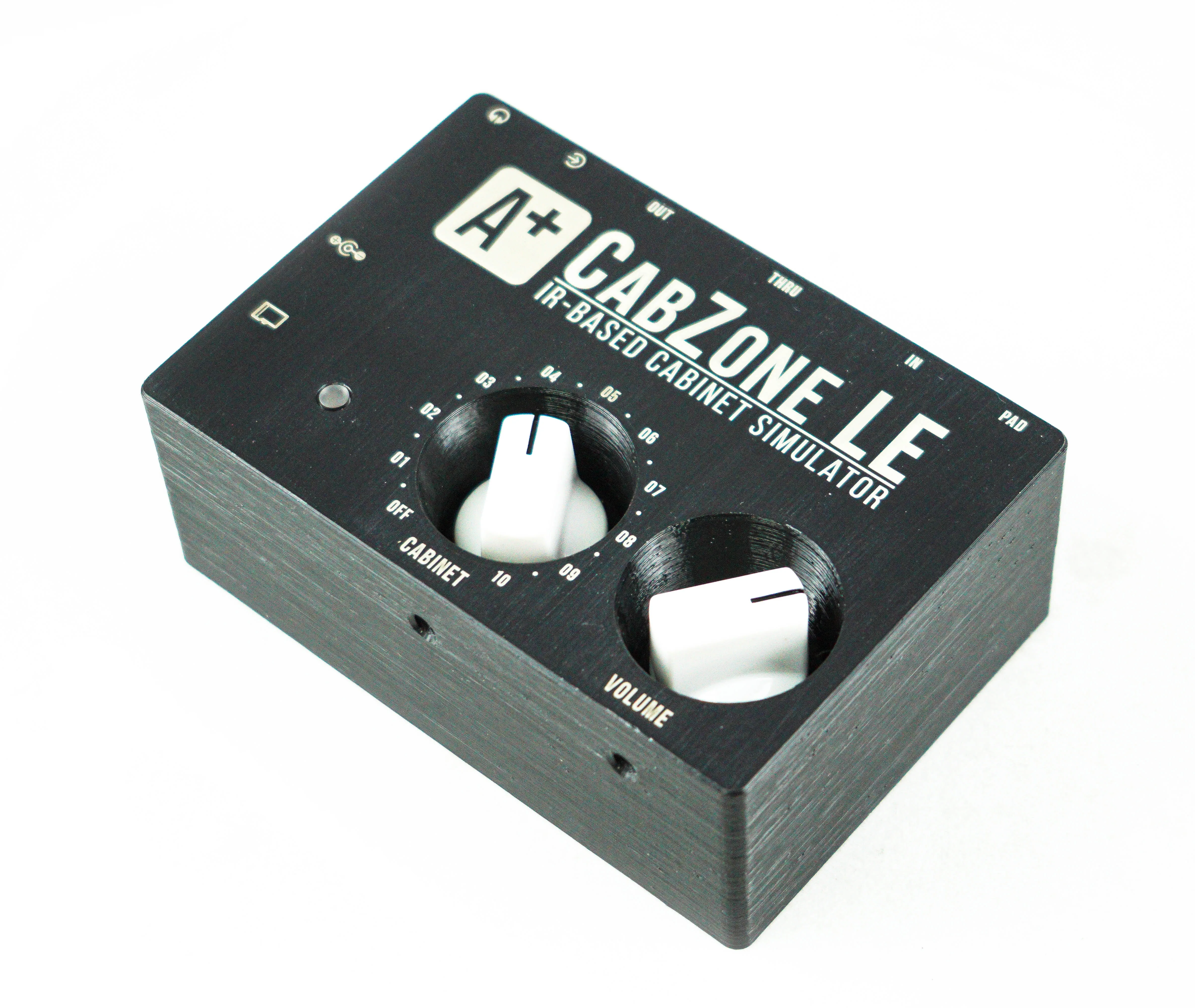 Никель спортивная. Shift line CABZONE. Эмулятор гитарного кабинета. Shift line для гитары эмулятор. Shift line CABZONE Bass.