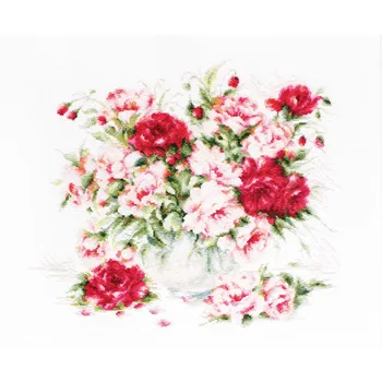 

"Embroidery kit", "floss embroidery kit", "cross stitch", "counted cross", "Luca-S", "counted cross stitching"