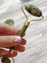 Gua Sha-Rodillo de piedra de jade para masaje facial, rodillo estiramiento piel cuello, doble cabezal, relajación de la piel, piedra de jade natural