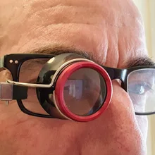 Lupa con Clip para gafas, 10 aumentos, herramienta de reparación de relojes de Color azul y rojo, lupas de lente de aumento, relojeros, herramientas para joyeros, rojo y azul