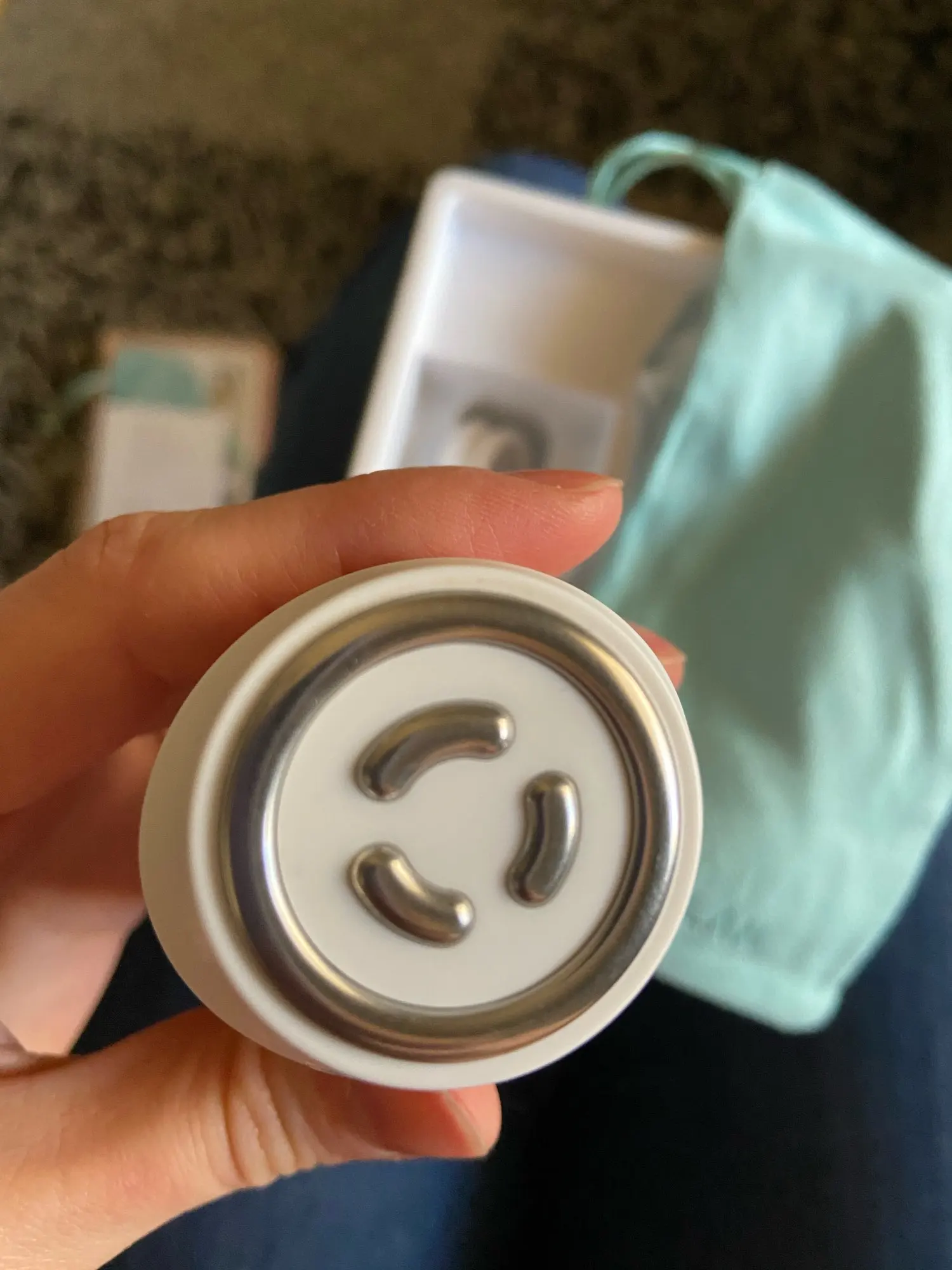 Отзыв о товаре ANLAN rf лифтинг аппарат массажер для лица микротоки для лица рф лифтинг аппарат RF Устройство для красоты RF лифтинг для лица радиочастотная мезотерапия для лица омоложение кожи лифтинг укрепляющее удаление морщин от пользователя H***n