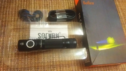 Отзыв о товаре Sofirn SC31 Pro Anduril 2,0 мощный фонарик 18650 лм SST40 светодиодный фонарик фонарь USB C перезаряжаемый синий зеленый черный цвет от пользователя N***a